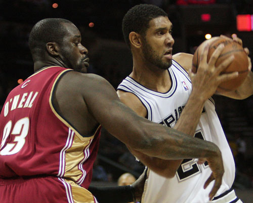 合理利用身体和弹跳，二次进攻无敌